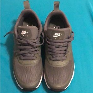 Gray Nike Air Tennis Shoes